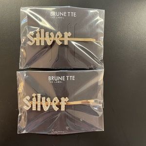 NWT - Brunette the Label hair clip in “SILVER”